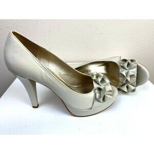 Antonio Melani Elissa Ivory Leather Peep Toe Bow Platform Pump Heel Shoes 7M
